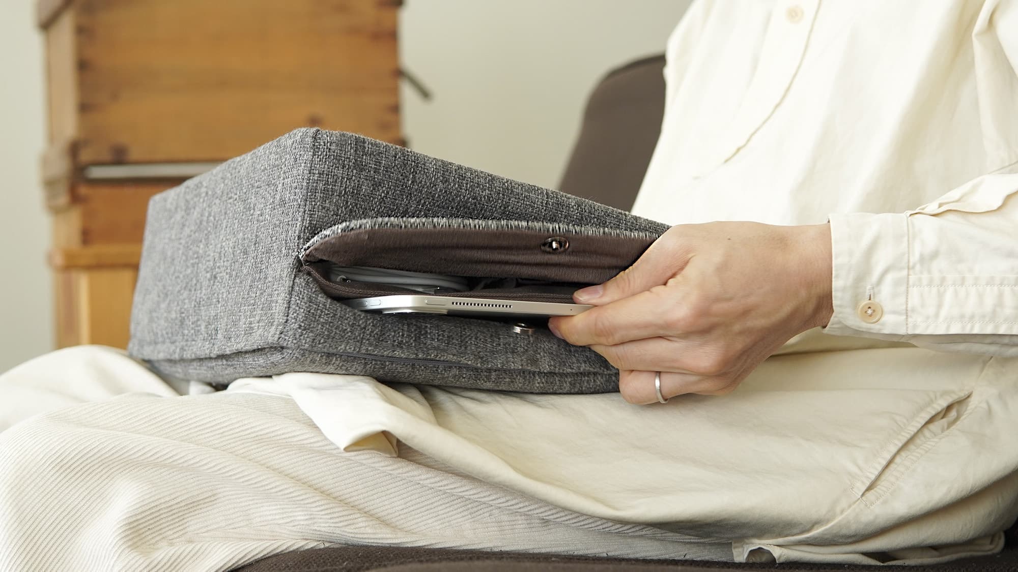 デスクエニウェア